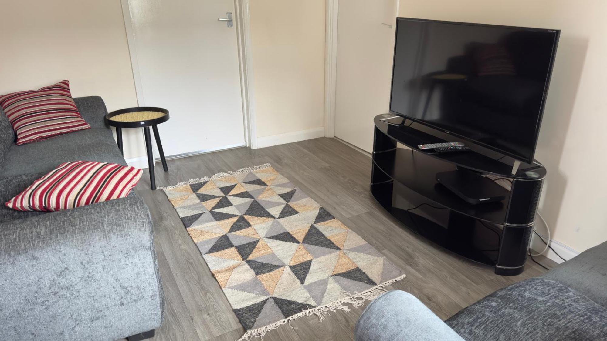 Contractor'S Haven- 4-Bedroom House With Free Parking, Super Fast Wifi, Fran Properties In Aylesbury, Pets Are Welcome! Aylesbury  Buitenkant foto